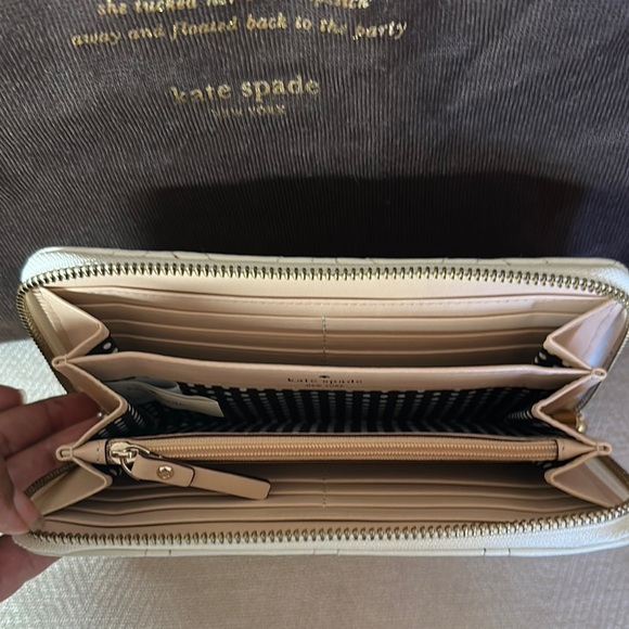 Kate Spade White Quilted Leather Wallet - Picture 5 of 7